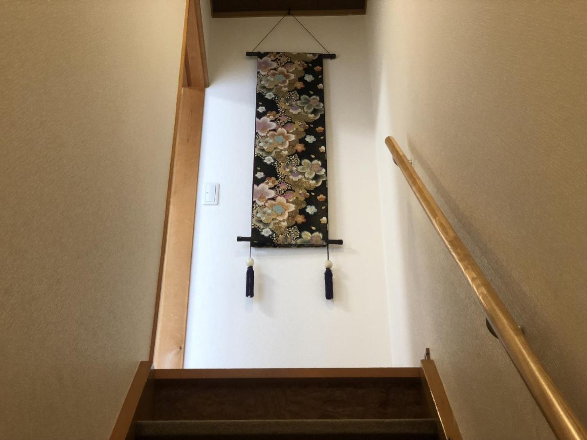 Sakura Aburaya Villa Takajama Kültér fotó